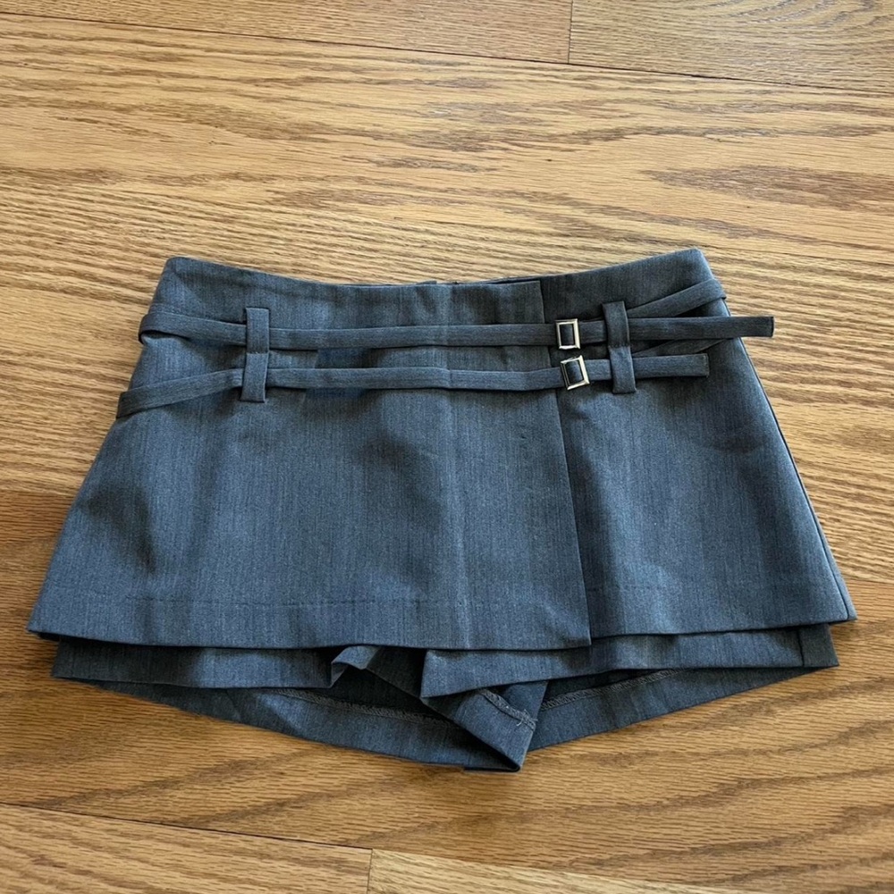 Lioness Deuce Grey Skort XS - Picture 3 of 7